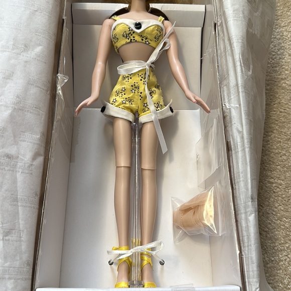 Gene Doll by Ashton Drake paperwork dated 1999 please view all photos - Picture 3 of 14